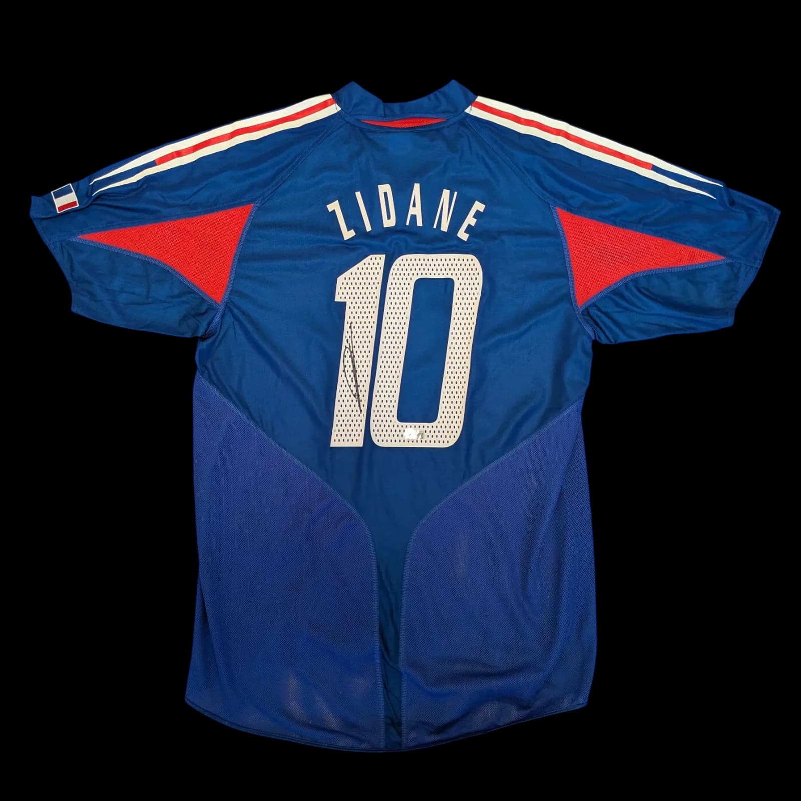 Maillot signé par Zinedine Zidane